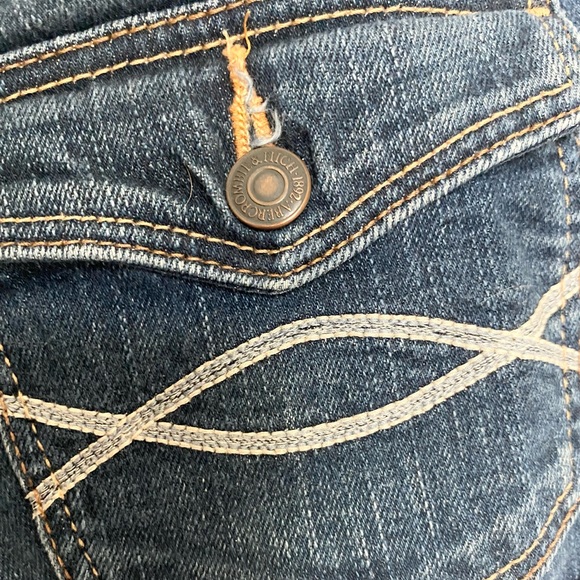 Abercrombie & Fitch, jean shorts, blue, size 6 - Picture 3 of 4